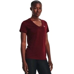 UA Tech Twist V Neck T-Shirt